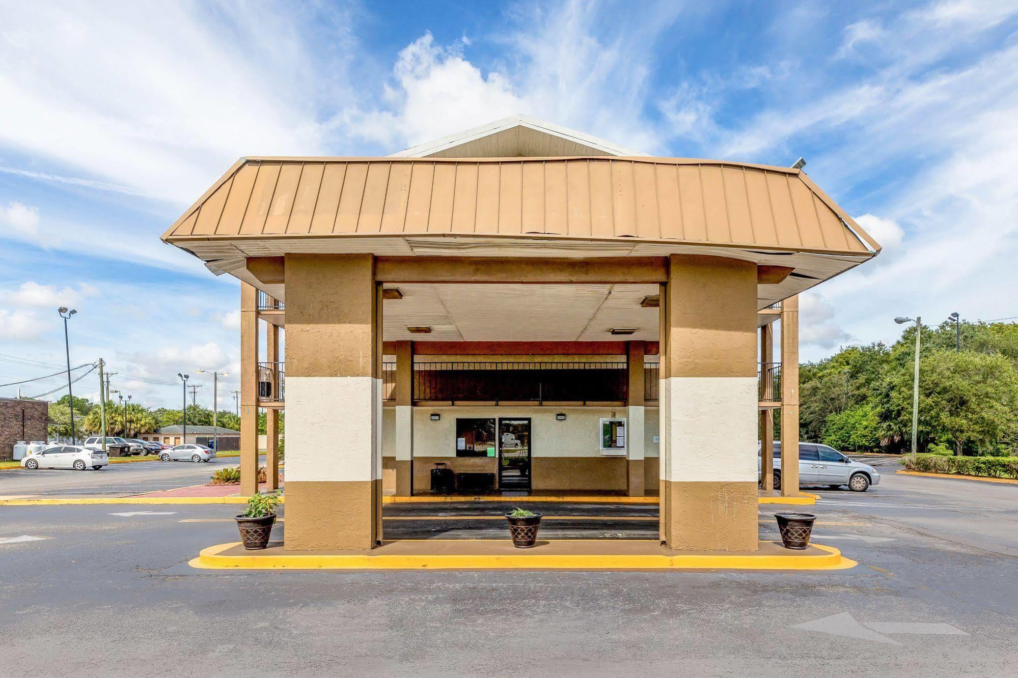 Rodeway Inn Fairgrounds-Casino Tampa Luaran gambar
