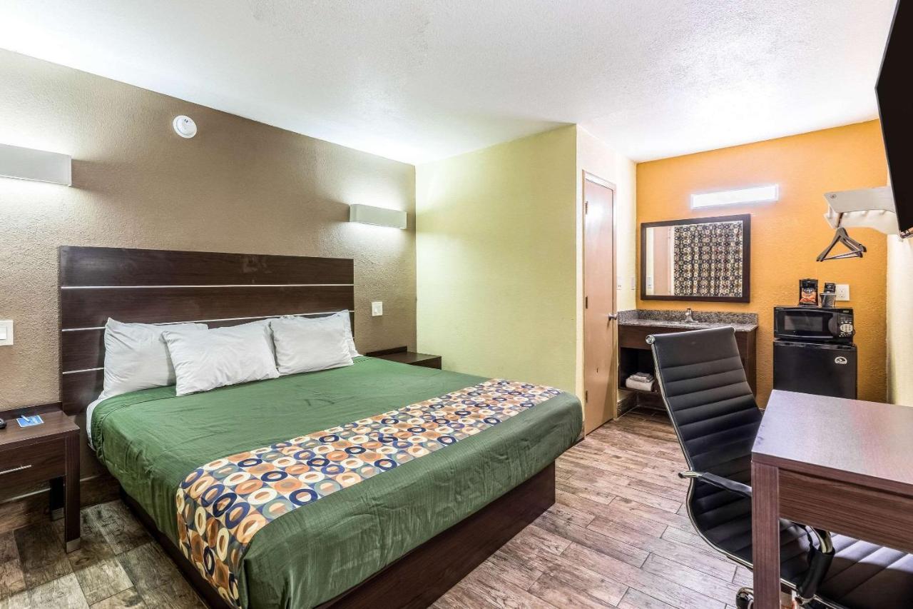 Rodeway Inn Fairgrounds-Casino Tampa Luaran gambar
